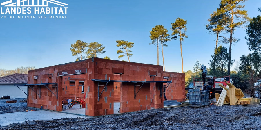 Charpente Mimizan : Étape clé de votre construction