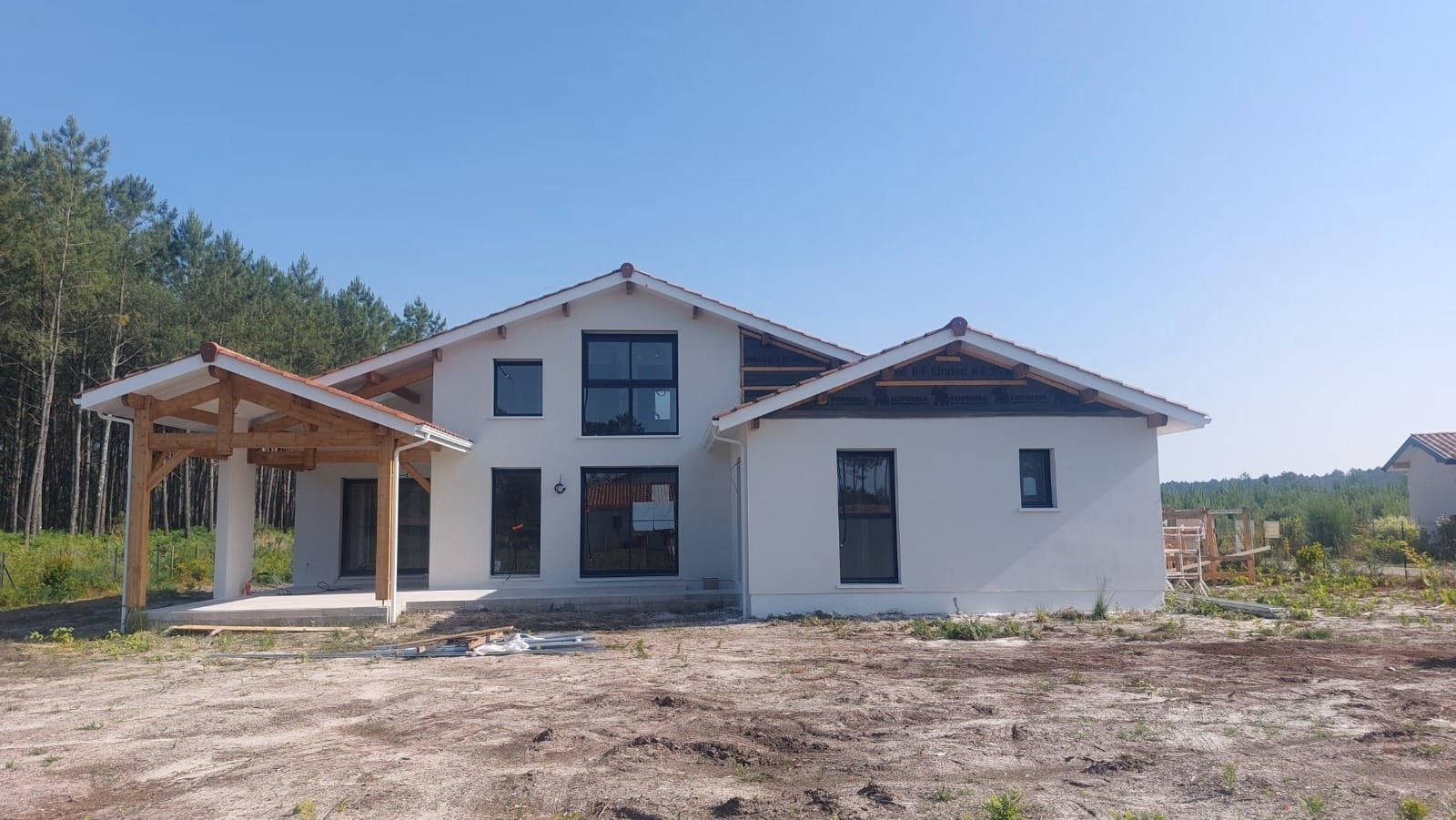 Maison familiale à étage en construction