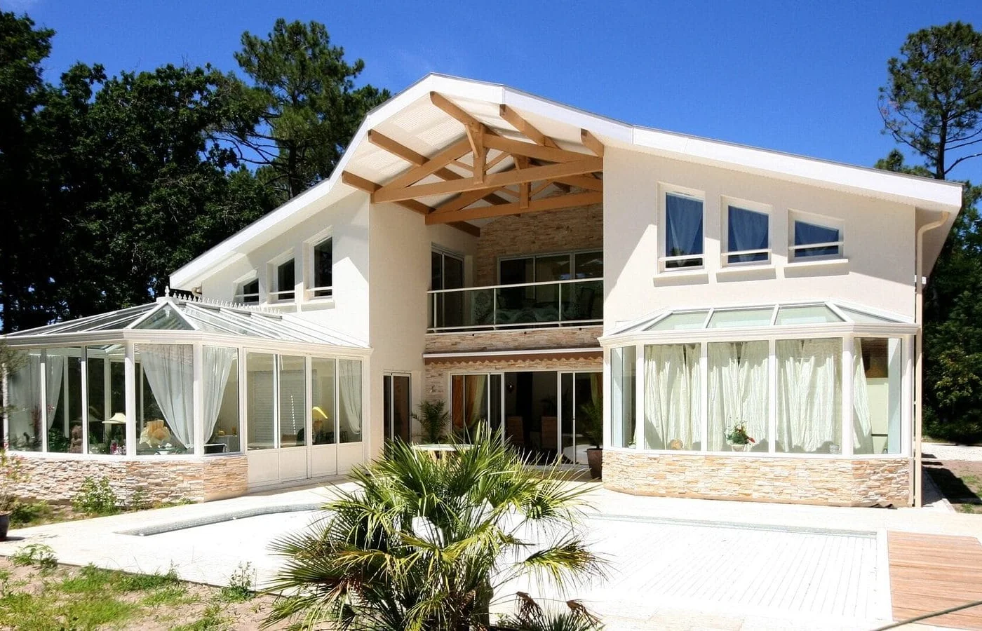 Villa balnéaire d'architecte avec véranda panoramique et piscine à Vieux-Boucau
