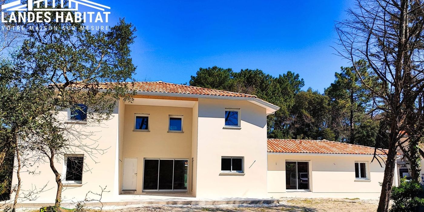 Construction maison Vieux-Boucau : Les enduits sont terminés
