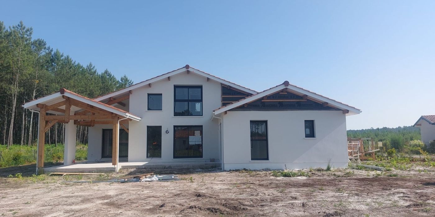 Maison familiale à étage en construction