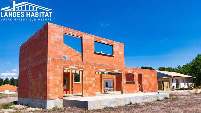 Chantier en cours Lesperon : La maçonnerie avance vite