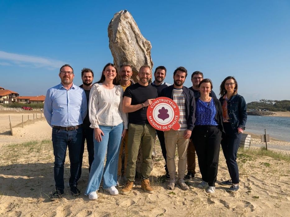 Remise de l'agrément Maisons de Qualité à l'équipe Landes Habitat — avril 2022