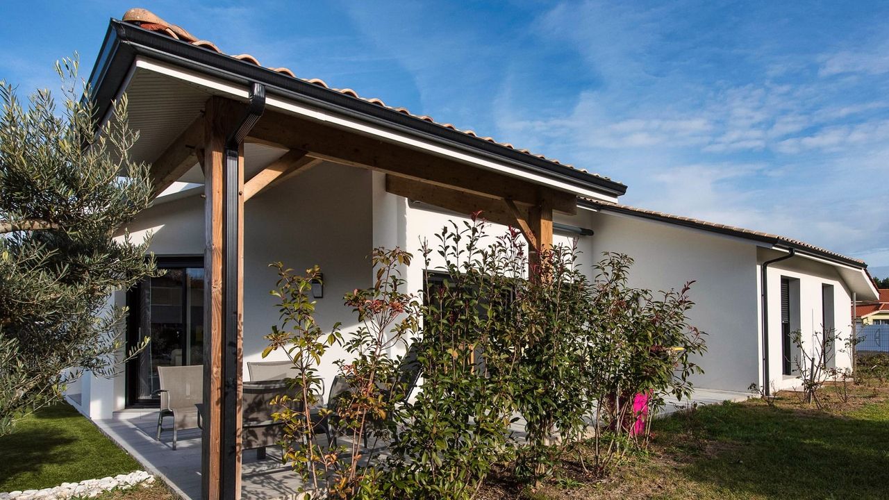 Maison sur-mesure à Lit-et-Mixe avec menuiseries alu K-Line
