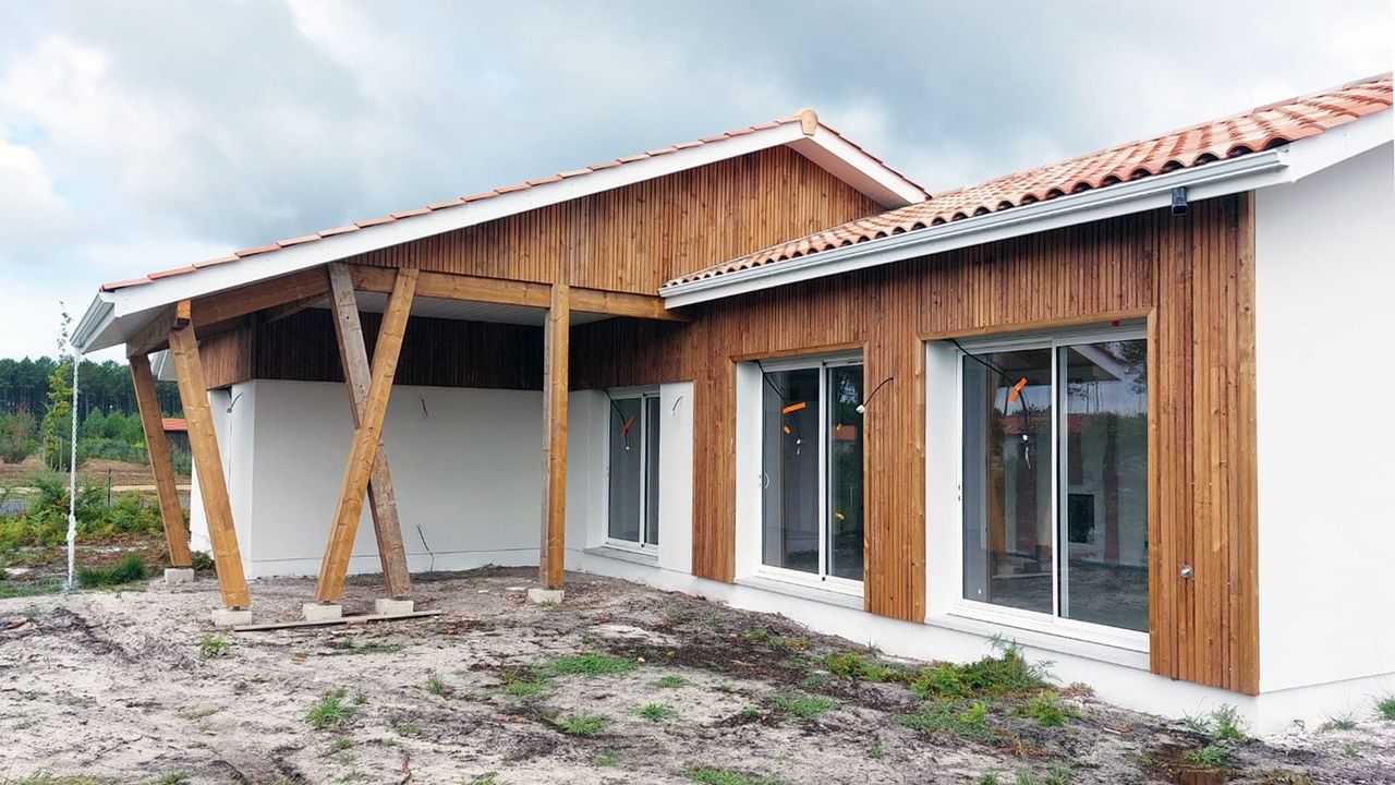 Façade en bardage bois à Vielle-Saint-Girons