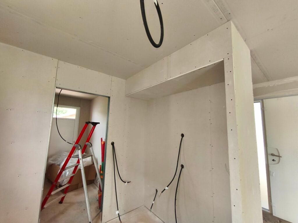Création d'une niche et d'un placard technique en plaques de plâtre (placo)
